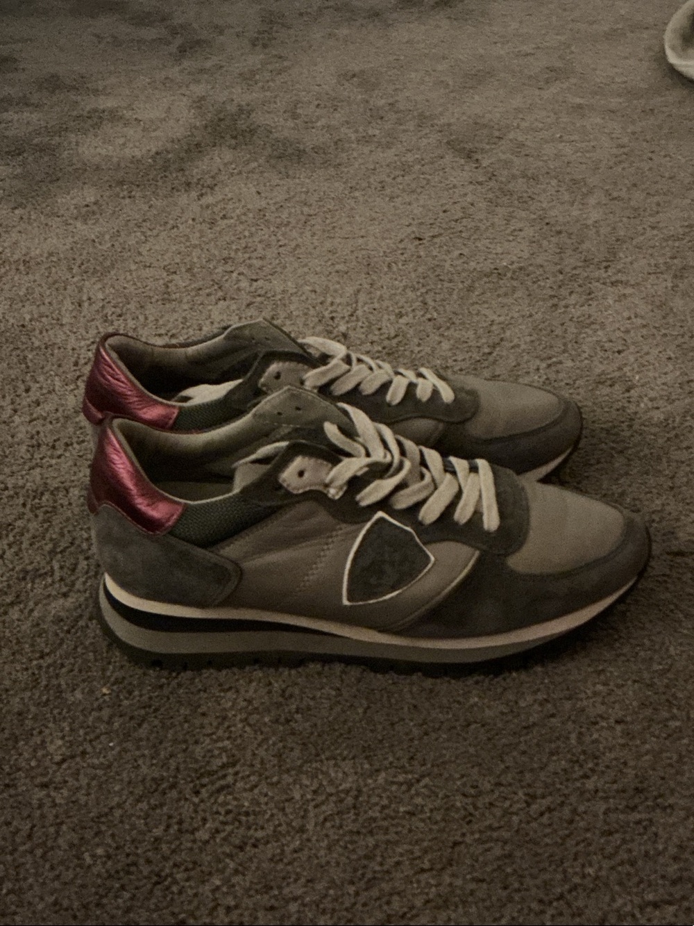 Women’s Gray Suede & Mesh Sneakers with Pink Metallic Heel